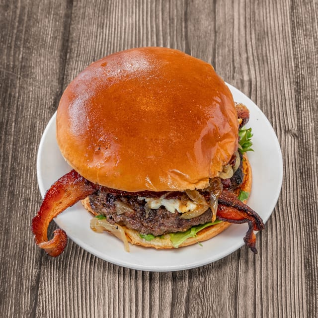 TRU Bistro Burger.